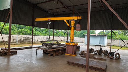Wheel assembly shed with jib crane
